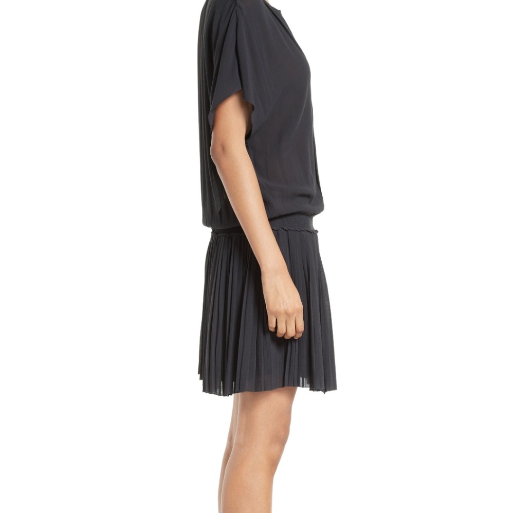 NWOT Joie Bryton Pleated Blouson Dress
Sz S - Picture 4 of 6